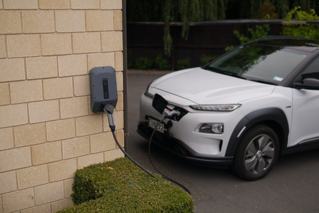 electric car charging from a solar charger